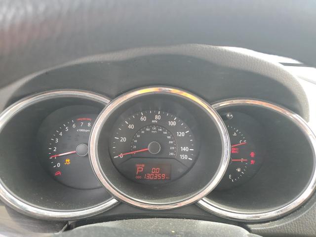 Photo 9 from auction – 2011 KIA SORENTO with VIN 5XYKT4A11BG173716