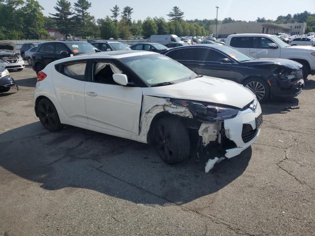 Photo 4 from auction – 2016 HYUNDAI VELOSTER with VIN KMHTC6AD0GU283748