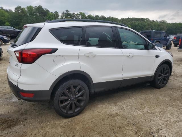 Photo 3 from auction – 2019 FORD ESCAPE SE with VIN 1FMCU0GD7KUB49653