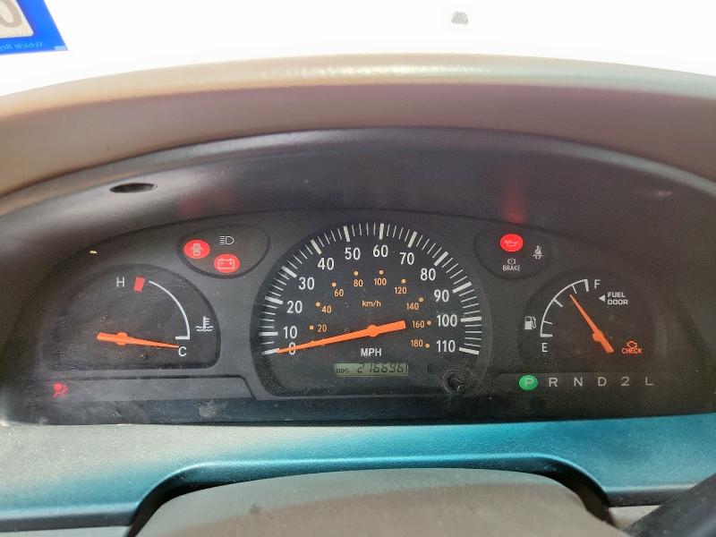 Photo 9 from auction – 2002 TOYOTA TUNDRA with VIN 5TBJN321X2S330430