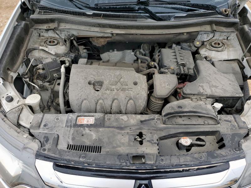 Photo 12 from auction – 2018 MITSUBISHI OUTLANDER SE with VIN JA4AD3A31JZ014712