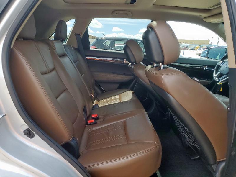 Photo 11 from auction – 2012 KIA SORENTO EX with VIN 5XYKUDA28CG292368