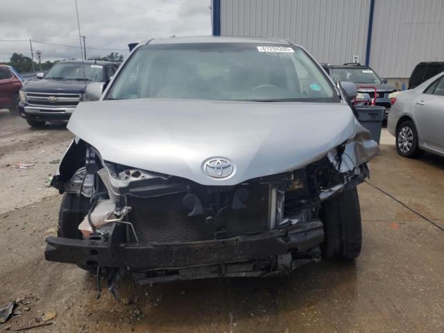 Photo 5 from auction – 2011 TOYOTA SIENNA with VIN 5TDYK3DC3BS140112