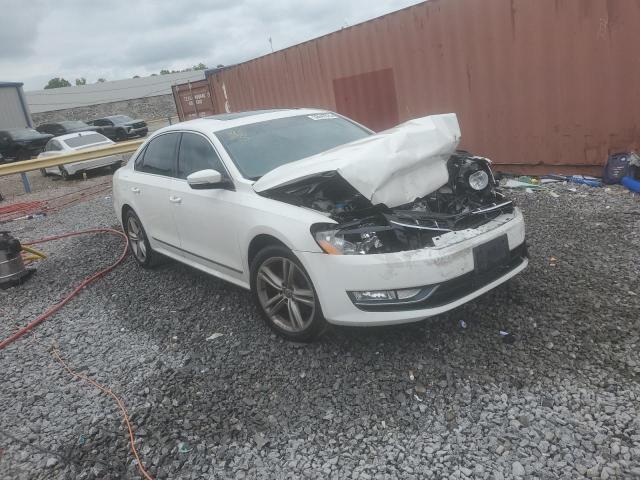 Photo 4 from auction – 2015 VOLKSWAGEN PASSAT SEL with VIN 1VWCV7A31FC038633