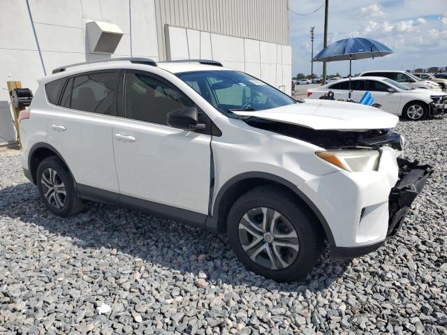 Photo 4 from auction – 2018 TOYOTA RAV4 LE with VIN JTMZFREVXJD130912