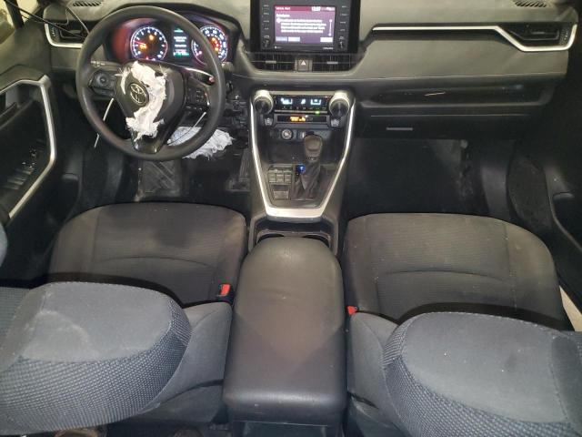 Photo 8 from auction – 2020 TOYOTA RAV4 LE with VIN JTMF1RFV5LD062151