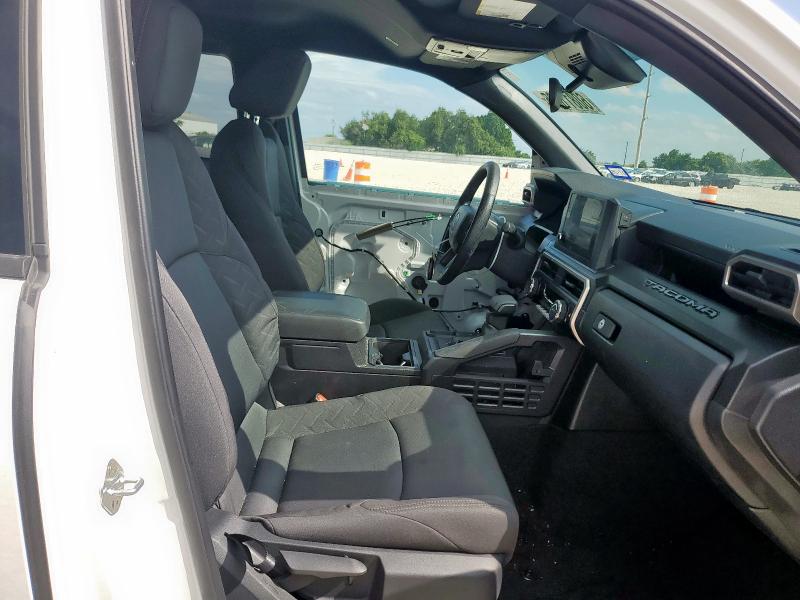Photo 10 from auction – 2024 TOYOTA TACOMA XTR with VIN 3TYJDAHN2RT002104