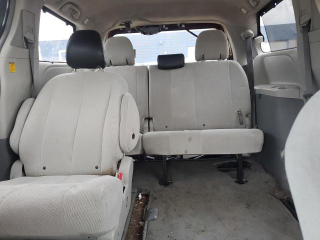 Photo 10 from auction – 2011 TOYOTA SIENNA LE with VIN 5TDKK3DC4BS034273