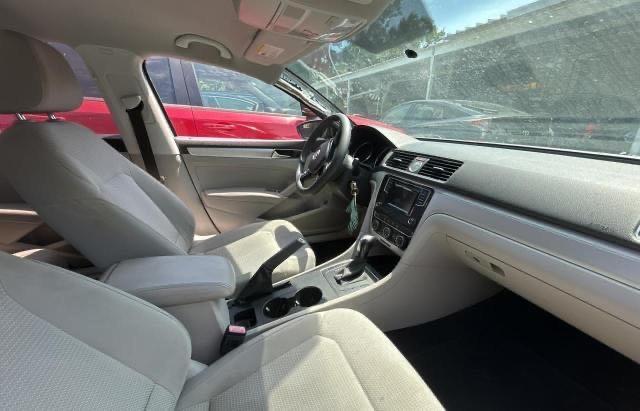 Photo 5 from auction – 2017 VOLKSWAGEN PASSAT S with VIN 1VWAT7A37HC023893
