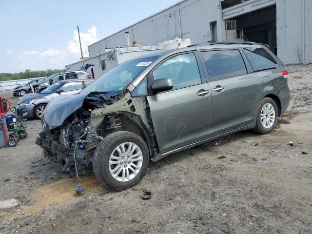 Photo 1 from auction – 2012 TOYOTA SIENNA XLE with VIN 5TDYK3DC9CS255153