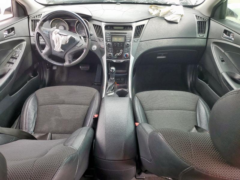 Photo 8 from auction – 2013 HYUNDAI SONATA SE with VIN 5NPEC4ACXDH585269