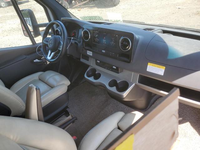 صورة رقم 5 من المزاد - 2020 THOR MOTOR HOME مع VIN WDAPF4CD2KN035845