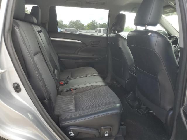 Photo 10 from auction – 2015 TOYOTA HIGHLANDER with VIN 5TDZKRFH5FS104962