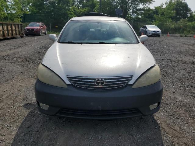 Photo 5 from auction – 2005 TOYOTA CAMRY LE with VIN 4T1BE32K15U085484