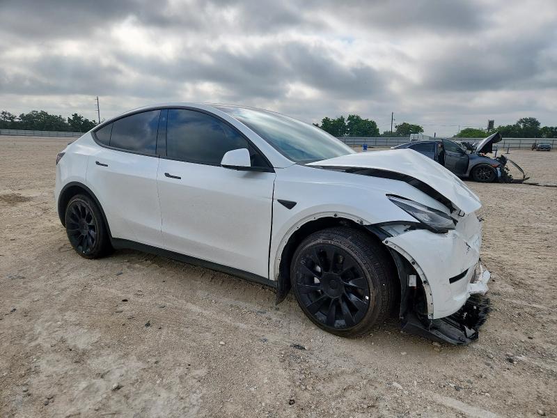 Снимка 4 от търг – 2023 TESLA MODEL Y с VIN 7SAYGDEE2PA047276