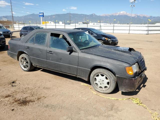 Photo 4 from auction – 1993 MERCEDES-BENZ 400 E with VIN WDBEA34E9PB848952
