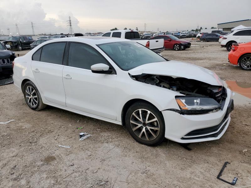 Photo 4 from auction – 2017 VOLKSWAGEN JETTA SE with VIN 3VWDB7AJ3HM214532
