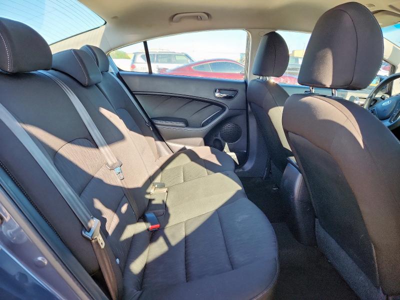Photo 10 from auction – 2016 KIA FORTE LX with VIN KNAFK4A66G5610901