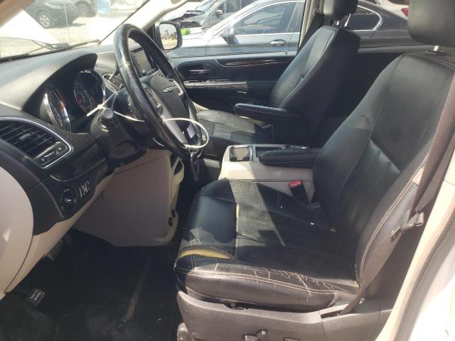 Photo 7 from auction – 2016 CHRYSLER TOWN & COU with VIN 2C4RC1BG0GR298080