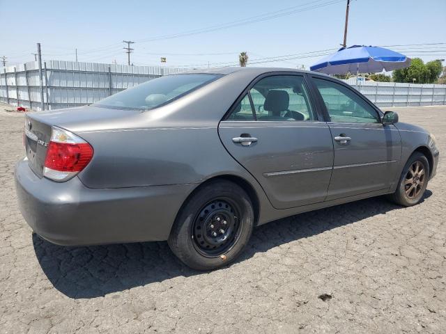 Photo 3 from auction – 2005 TOYOTA CAMRY with VIN 4T1BE30K05U585980