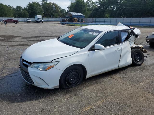 TOYOTA CAMRY LE 2015 with VIN 4T4BF1FKXFR495462 - Photo from auction