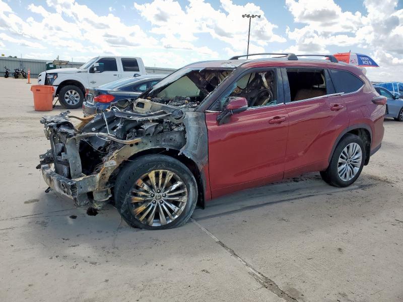 TOYOTA HIGHLANDER 2025 with VIN 5TDKDRBH0SS580693 - Photo from auction