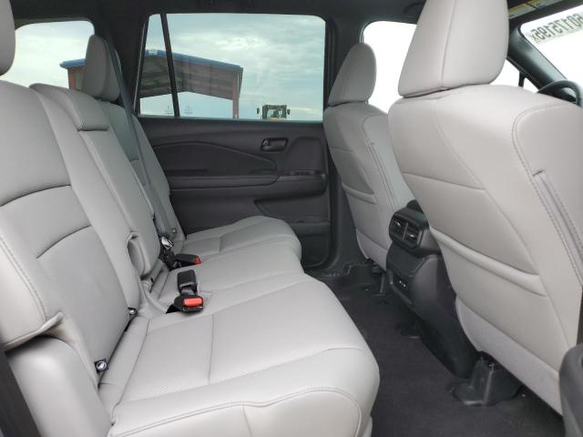Photo 11 from auction – 2025 HONDA PASSPORT E with VIN 5FNYF8H52SB012316