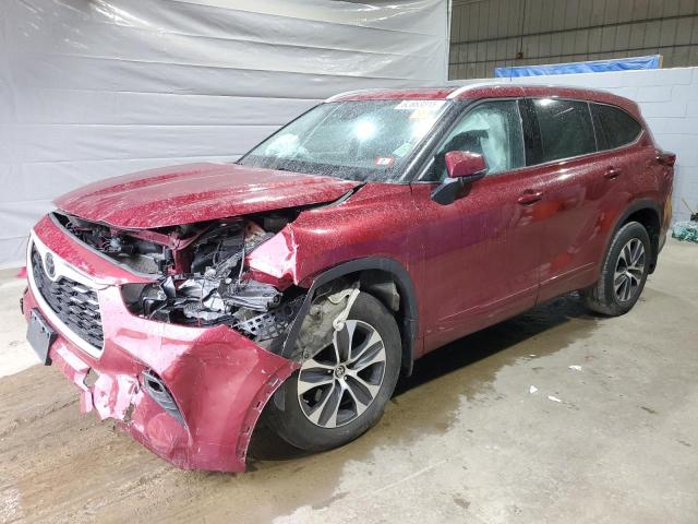 TOYOTA HIGHLANDER 2022 with VIN 5TDGZRBHXNS582351 - Photo from auction