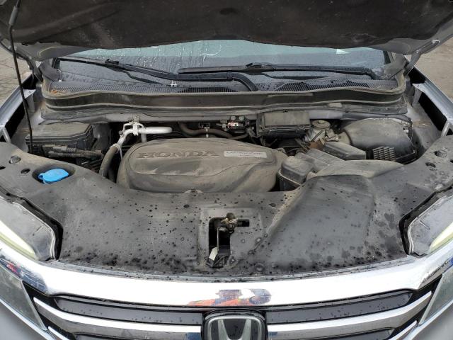 Photo 12 from auction – 2017 HONDA PILOT TOURING with VIN 5FNYF6H97HB077680
