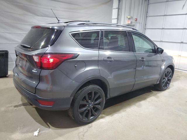 Photo 3 from auction – 2019 FORD ESCAPE SE with VIN 1FMCU9GD9KUC06083