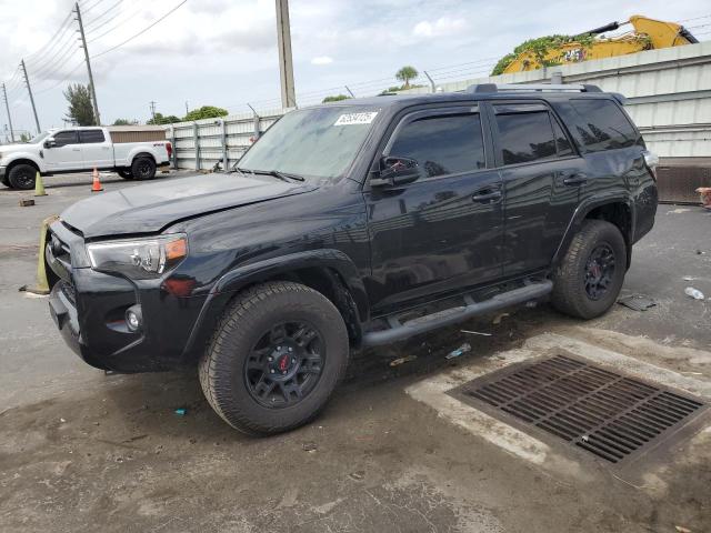TOYOTA 4RUNNER SR 2021 with VIN JTEEU5JR1M5237556 - Photo from auction