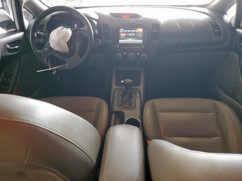 Photo 8 from auction – 2016 KIA FORTE EX with VIN KNAFZ4A83G5505035