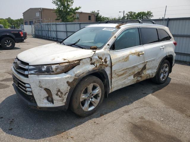 TOYOTA HIGHLANDER 2017 with VIN 5TDDZRFH7HS439617 - Photo from auction