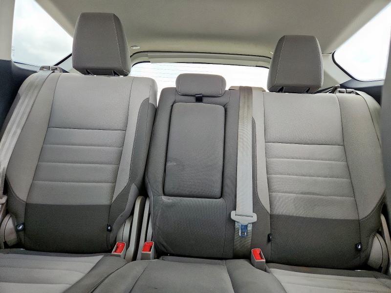 Photo 10 from auction – 2013 FORD ESCAPE SE with VIN 1FMCU0GX4DUA60863