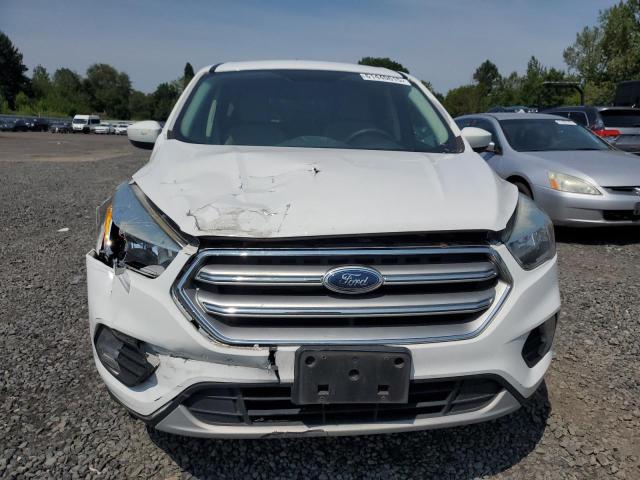 Photo 5 from auction – 2017 FORD ESCAPE SE with VIN 1FMCU9GD5HUD12877