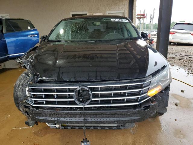 Photo 5 from auction – 2017 VOLKSWAGEN PASSAT S with VIN 1VWAT7A37HC072558