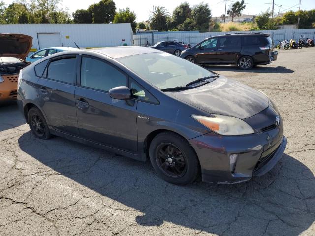 Photo 4 from auction – 2013 TOYOTA PRIUS with VIN JTDKN3DU9D1641009