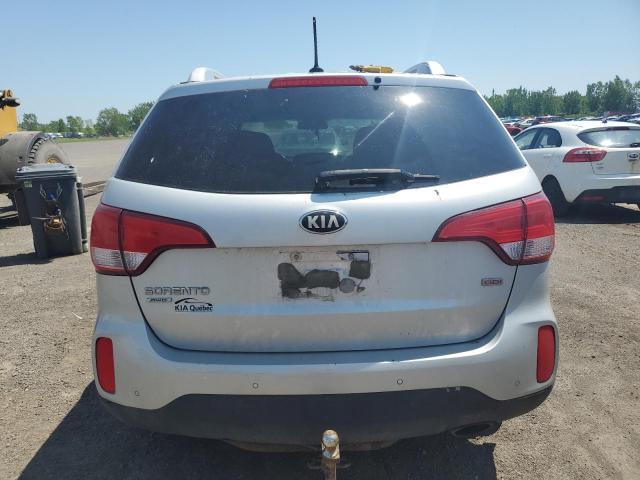 Photo 6 from auction – 2015 KIA SORENTO LX with VIN 5XYKTCA69FG615184