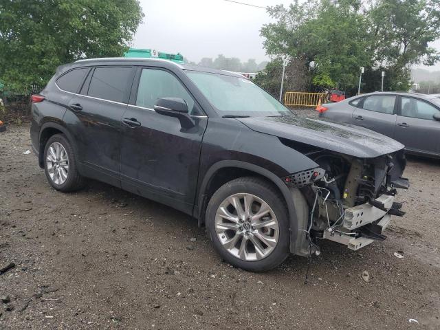 Photo 4 from auction – 2022 TOYOTA HIGHLANDER with VIN 5TDDZRBH9NS187063