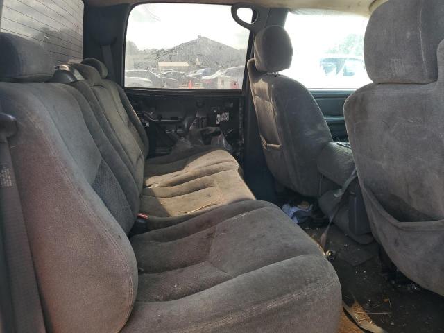 Photo 10 from auction – 2004 CHEVROLET SILVERADO with VIN 2GCEK13T941406722