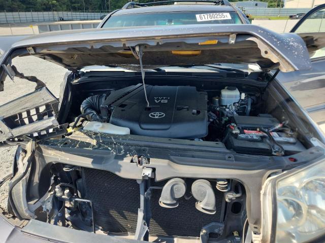 Photo 12 from auction – 2005 TOYOTA 4RUNNER SR with VIN JTEZU14R750044025