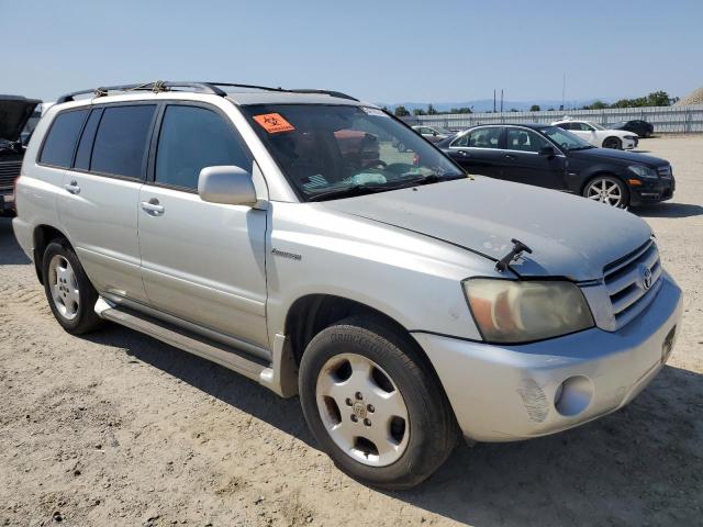 Photo 4 from auction – 2004 TOYOTA HIGHLANDER with VIN JTEEP21A040016317