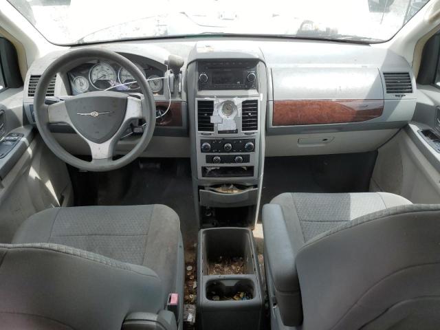 Photo 8 from auction – 2010 CHRYSLER TOWN & COU with VIN 2A4RR2D12AR374610