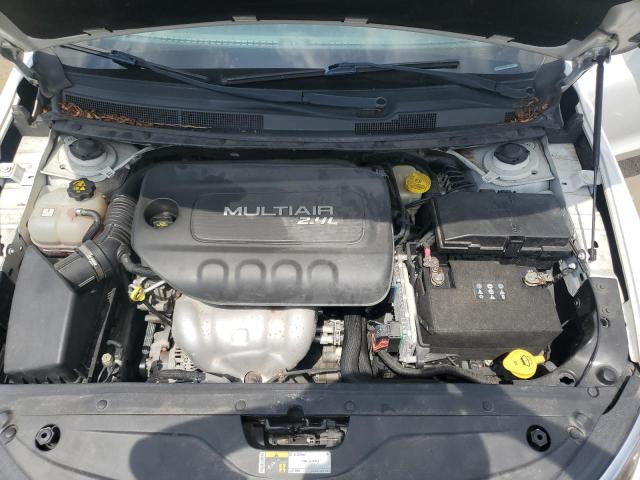 Photo 11 from auction – 2015 CHRYSLER 200 LIMITE with VIN 1C3CCCAB7FN579820