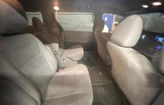 Photo 6 from auction – 2015 TOYOTA SIENNA with VIN 5TDZK3DC5FS623224