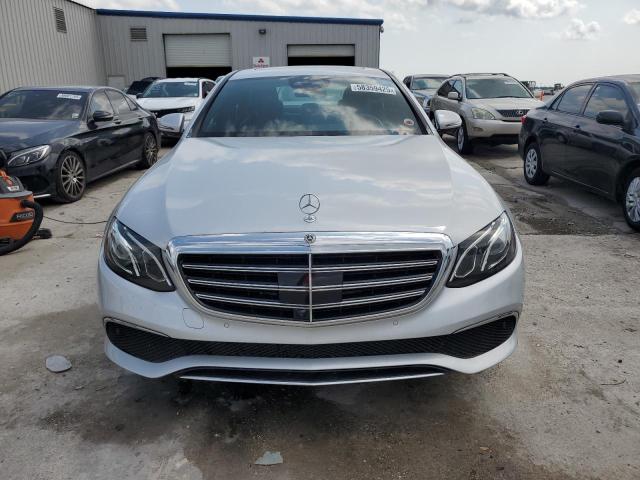 Photo 5 from auction – 2019 MERCEDES-BENZ E 300 with VIN WDDZF4JB8KA592425