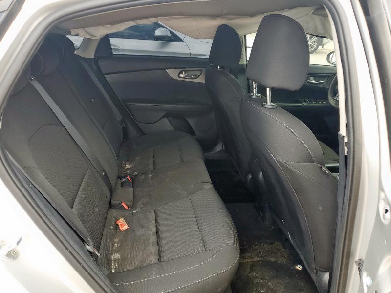 Photo 10 from auction – 2021 KIA FORTE FE with VIN 3KPF24AD0ME352084