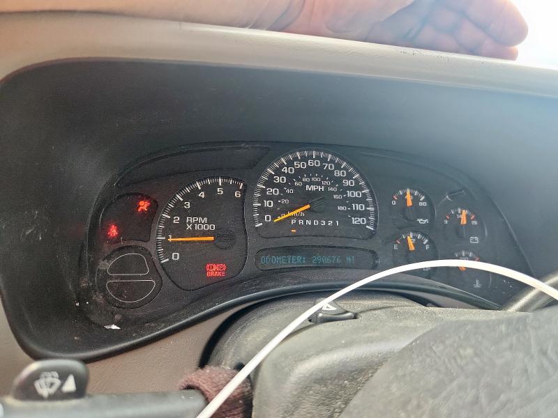Photo 9 from auction – 2006 CHEVROLET SILVERADO with VIN 2GCEK13T561196364