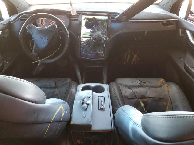 Photo 8 from auction – 2017 TESLA MODEL X with VIN 5YJXCDE21HF055612