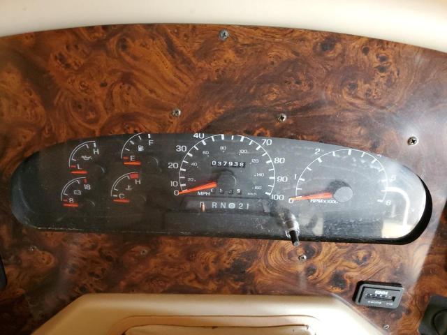 Photo 8 from auction – 2000 INTR MOTORHOME with VIN 3FCNF53SXXJA28850